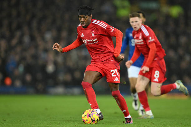 传球帮助球 传球帮助球